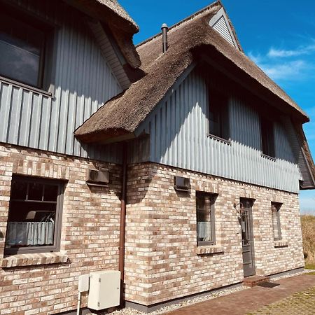 Ferienhaus Svea In บอร์น ภายนอก รูปภาพ